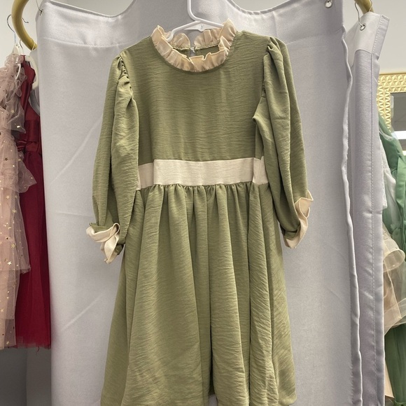 Other - Elegant Green Kids Dress with Cream Accents